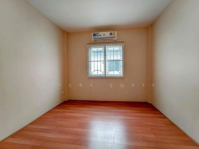 Lio Nov Donmueng-Chaengwattana, Bangkok, Soi Chang Akat Uthit 13, Sanam Bin, Don Mueang, Bangkok, 3 Bedrooms, 152 sqm, Townhouse For Sale, by กรกฤตย์ บุญสระ, 500568486 - DDproperty.com