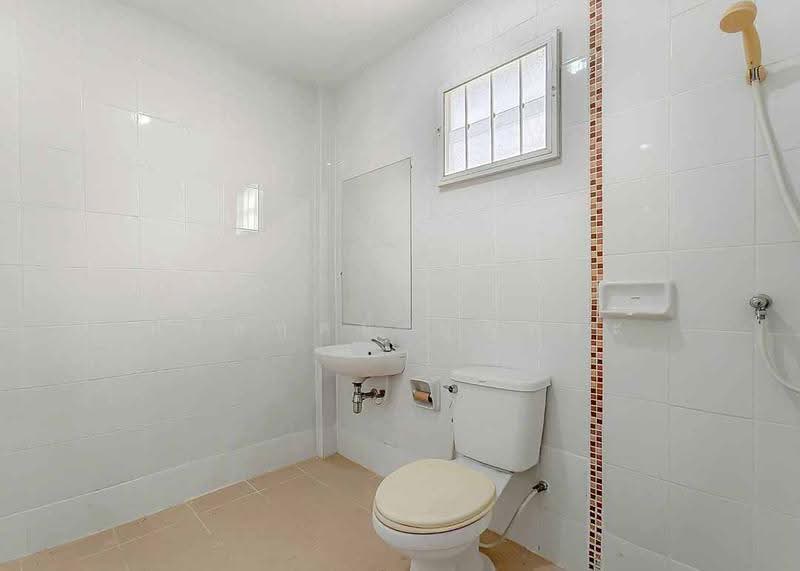 Lio Nov Donmueng-Chaengwattana, Bangkok, Soi Chang Akat Uthit 13, Sanam Bin, Don Mueang, Bangkok, 3 Bedrooms, 152 sqm, Townhouse For Sale, by กรกฤตย์ บุญสระ, 500568486 - DDproperty.com