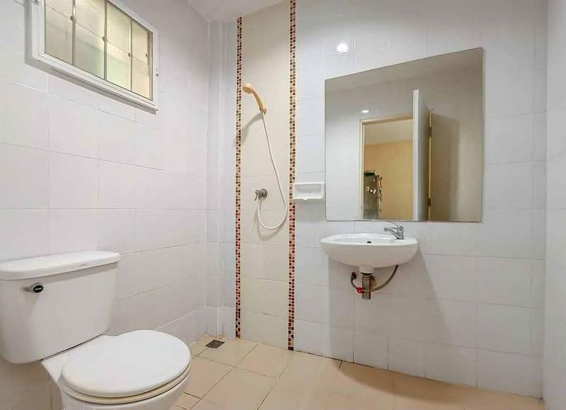 Lio Nov Donmueng-Chaengwattana, Bangkok, Soi Chang Akat Uthit 13, Sanam Bin, Don Mueang, Bangkok, 3 Bedrooms, 152 sqm, Townhouse For Sale, by กรกฤตย์ บุญสระ, 500568486 - DDproperty.com