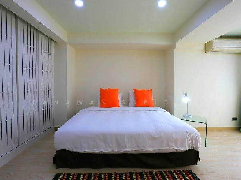 5-BR Villa, Chon Buri (Pattaya), Nong Pru, Bang Lamung (Pattaya), Chon Buri (Pattaya), 5 Bedrooms, 450 sqm, Villa For Sale, by Tanawan Surichai, 500568502 - DDproperty.com