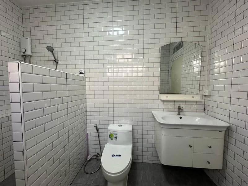 3-BR House, Chon Buri (Pattaya), Nong Pla Lai, Bang Lamung (Pattaya), Chon Buri (Pattaya), 3 Bedrooms, 263 sqm, Single Detached House For Sale, by Tanawan Surichai, 500568526 - DDproperty.com