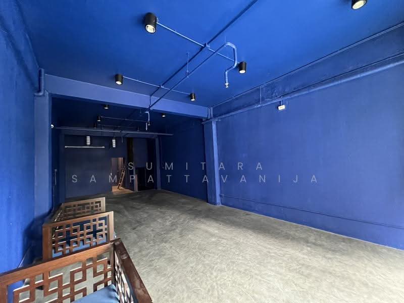 Building for rent Silom, Surawong, Bangkok, Suriyawong, Bang Rak, Bangkok, , 130 sqm, Shophouse For Rent, by Sumitara Sampattavanija, 500568540 - DDproperty.com