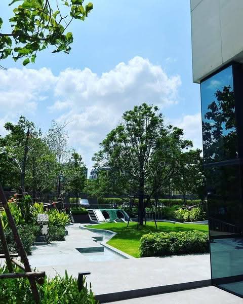 Oka Haus Sukhumvit 36, Bangkok, 3399 Rama 4 Road, Khong Tan, Khlong Toei, Bangkok, 2 Bedrooms, 41 sqm, Condo For Rent, by Ratchanon Songthammakul, 500568595 - DDproperty.com