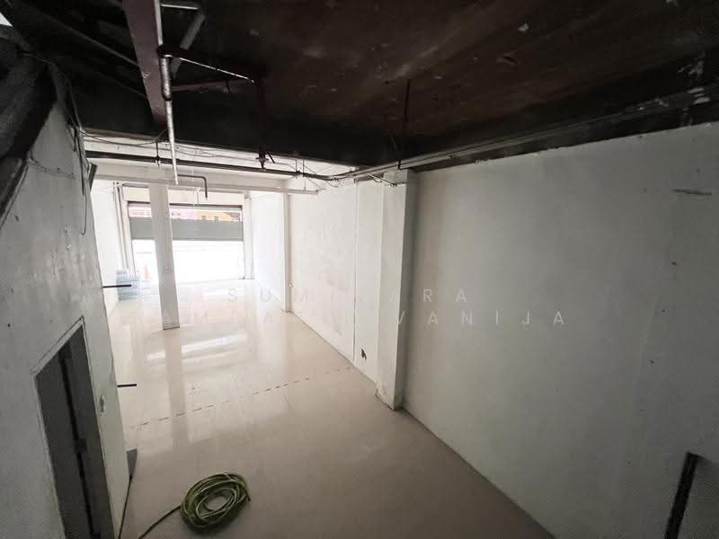 Space for rent Silom, Surawong, Bangkok, Suriyawong, Bang Rak, Bangkok, , 130 sqm, Retail Space For Rent, by Sumitara Sampattavanija, 500568650 - DDproperty.com