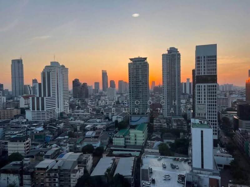 IDEO Chula-Samyan, Bangkok, Si Phraya Road, Maha Phrutharam, Bang Rak, Bangkok, 2 Bedrooms, 68 sqm, Condo For Rent, by Khemasooch Chiraburanan, 500568670 - DDproperty.com
