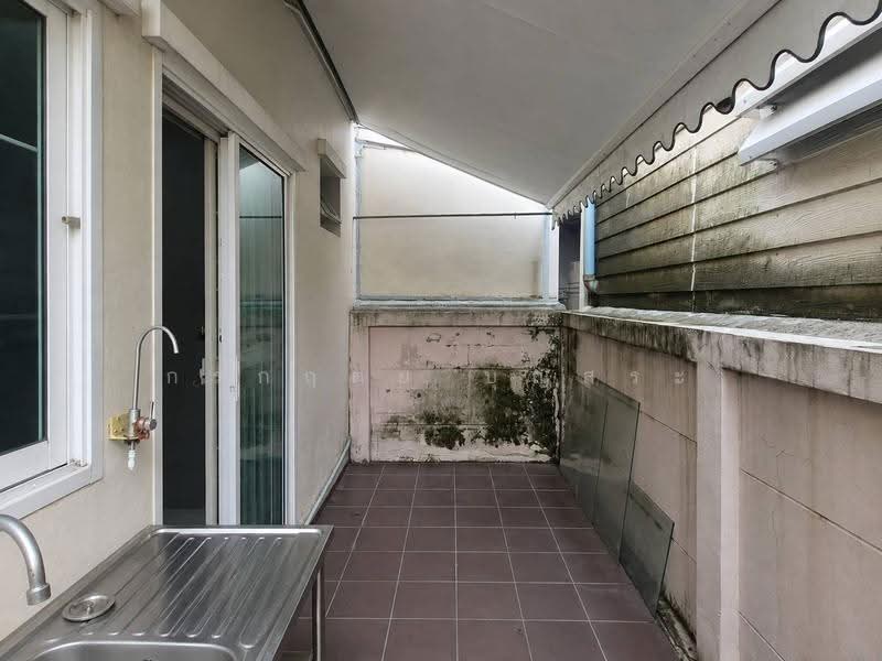 The Park at Fashion, Bangkok, Ratchada-Ramintra Road, Khan Na Yao, Bangkok, 2 Bedrooms, 100 sqm, Townhouse For Sale, by กรกฤตย์ บุญสระ, 500568693 - DDproperty.com