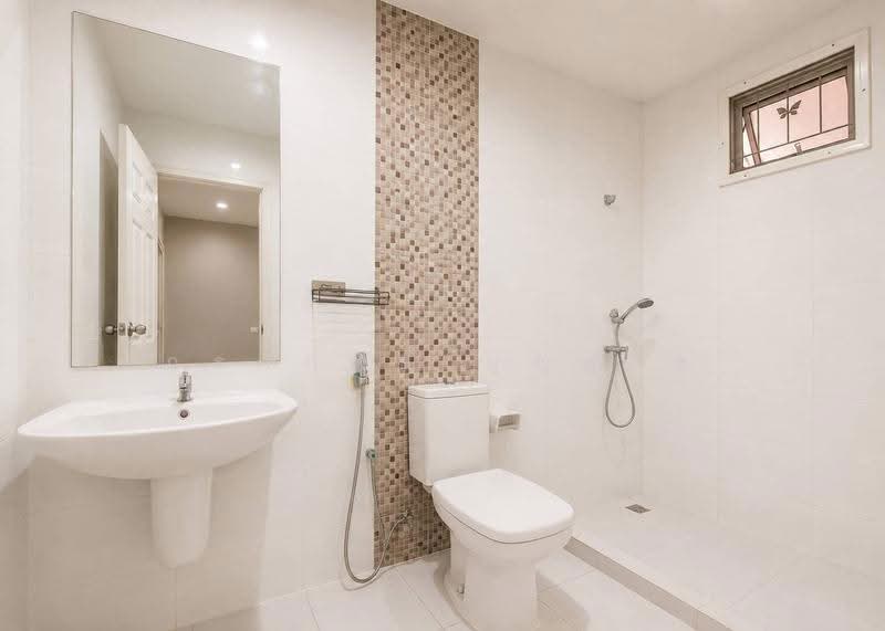 The Park at Fashion, Bangkok, Ratchada-Ramintra Road, Khan Na Yao, Bangkok, 2 Bedrooms, 100 sqm, Townhouse For Sale, by กรกฤตย์ บุญสระ, 500568693 - DDproperty.com