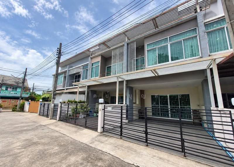 The Park at Fashion, Bangkok, Ratchada-Ramintra Road, Khan Na Yao, Bangkok, 2 Bedrooms, 100 sqm, Townhouse For Sale, by กรกฤตย์ บุญสระ, 500568693 - DDproperty.com