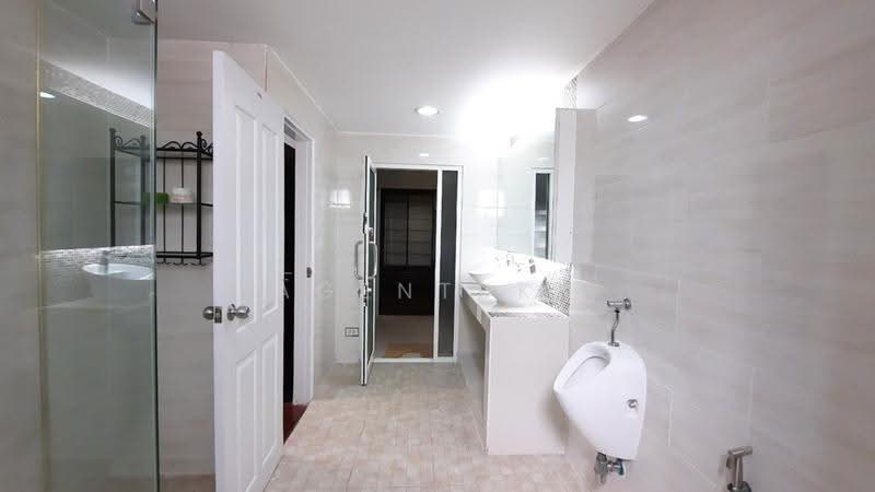 Waratorn Ville, Bangkok, Soi Rerktrilak, Suan Luang, Suan Luang, Bangkok, 4 Bedrooms, 300 sqm, Townhouse For Sale, by Agentbkk, 500568774 - DDproperty.com