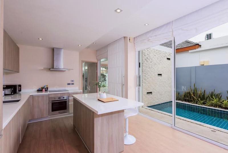 For rent: Pool villa in Phuket Town, 2 bedrooms, 2 bathrooms, 64 sq.wa. Rent: 90,000 THB/month, Phuket, Chalong, Muang Phuket, Phuket, 2 Bedrooms, 200 sqm, Villa For Rent, by Rachen Nopsuwan, 500568783 - DDproperty.com