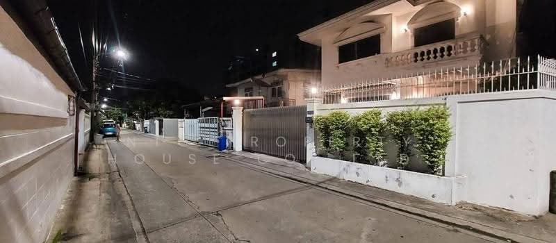 บ้านเดี่ยว ซอยสบายใจ ใกล้mrtสุทธิสาร, กรุงเทพ, สามเสนนอก, ห้วยขวาง, กรุงเทพ, 220 ตร.ม., บ้านเดี่ยว ให้เช่า, โดย NTG Property House Co.,Ltd., 500568825 - DDproperty.com