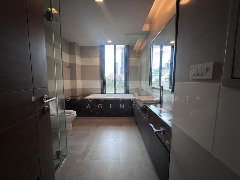 The Grand Villa, Bangkok, 3 Soi Ekkamai 2, Sukhumvit 63 Road, Phra Kanong Nua, Watthana, Bangkok, 2 Bedrooms, 200 sqm, Condo For Rent, by BANGKOK PROPERTY AGENTS, 500568831 - DDproperty.com