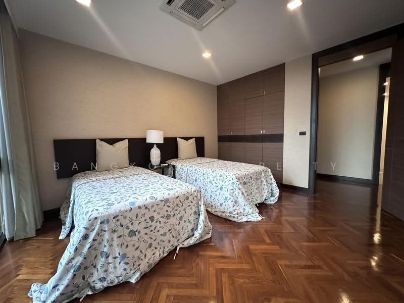 The Grand Villa, Bangkok, 3 Soi Ekkamai 2, Sukhumvit 63 Road, Phra Kanong Nua, Watthana, Bangkok, 2 Bedrooms, 200 sqm, Condo For Rent, by BANGKOK PROPERTY AGENTS, 500568831 - DDproperty.com