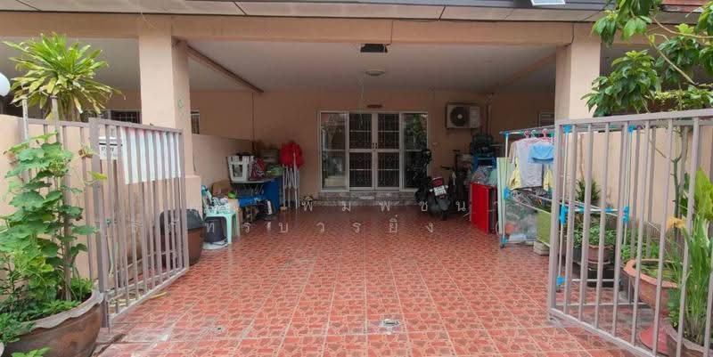 ซื่อตรง เมืองปทุม, Pathum Thani, ถนนกรุงเทพฯ–ปทุมธานี, Bang Prok, Muang Pathum Thani, Pathum Thani, 3 Bedrooms, 100 sqm, Townhouse For Sale, by คุณ พิมพ์ชนา นิธิภัทร์บวรยิ่ง (แคนดี้), 500568849 - DDproperty.com