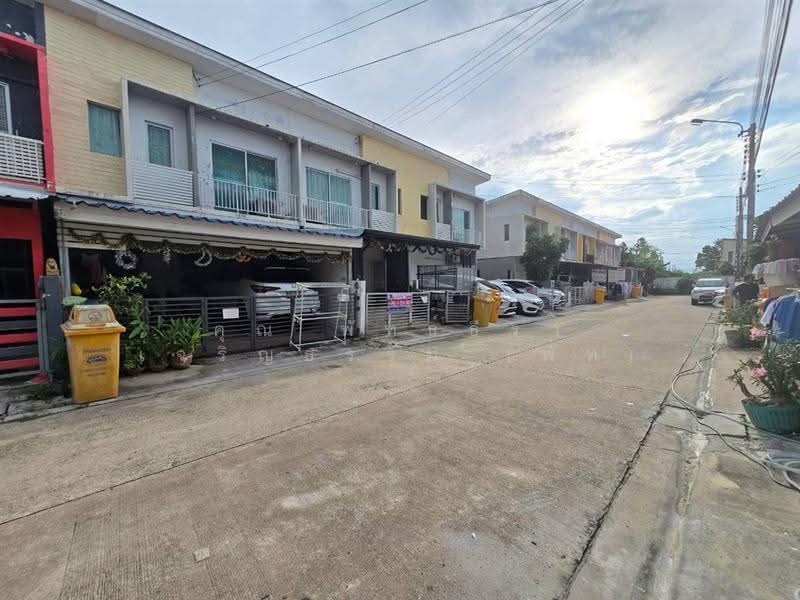 เดอะ คอนเนค สุวรรณภูมิ 1 (The Connect Suvarnabhumi 1), สมุทรปราการ, ถนนกิ่งแก้ว, ราชาเทวะ, บางพลี, สมุทรปราการ, 100 ตร.ม., ทาวน์เฮ้าส์ ขาย, โดย คุณ พัทธ์ธีรา เจริญธรรม (พัท), 500568905 - DDproperty.com