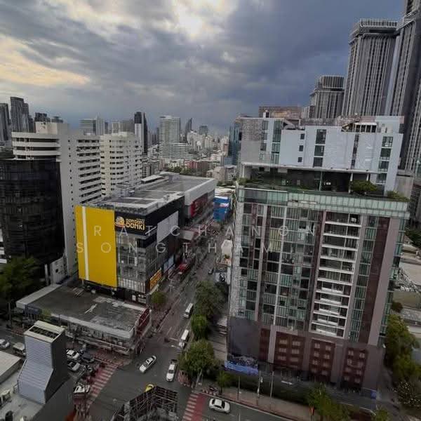 M Thonglor 10, Bangkok, 9 Soi Ekkamai 12, Ekkamai Road, Khlong Tan Nua, Watthana, Bangkok, 2 Bedrooms, 58 sqm, Condo For Rent, by Ratchanon Songthammakul, 500568925 - DDproperty.com