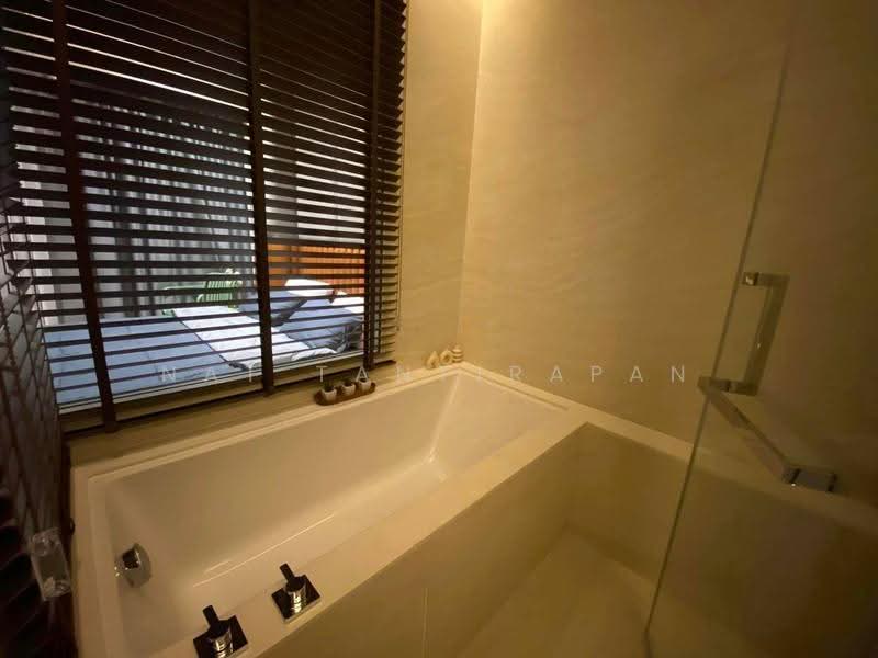 The Strand Thonglor, bangkok, 36 Soi Sukhumvit 55, Khlong Tan Nua, Watthana, Bangkok, 1 Bedroom, 54 sqm, Condo For Sale, by Nat Tantirapan, 500569026 - DDproperty.com
