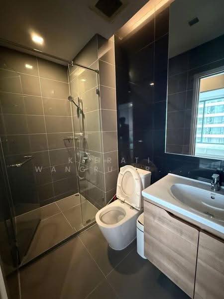 M Thonglor 10, Bangkok, 9 Soi Ekkamai 12, Ekkamai Road, Khlong Tan Nua, Watthana, Bangkok, 2 Bedrooms, 56 sqm, Condo For Rent, by Keerati Wangrujirakul, 500569142 - DDproperty.com