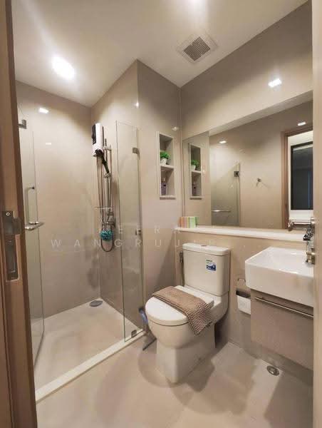 Life Sathorn Sierra, Bangkok, Ratchaphruek Rd, Talat Plu, Thon Buri, Bangkok, 1 Bedroom, 33 sqm, Condo For Rent, by Keerati Wangrujirakul, 500569166 - DDproperty.com