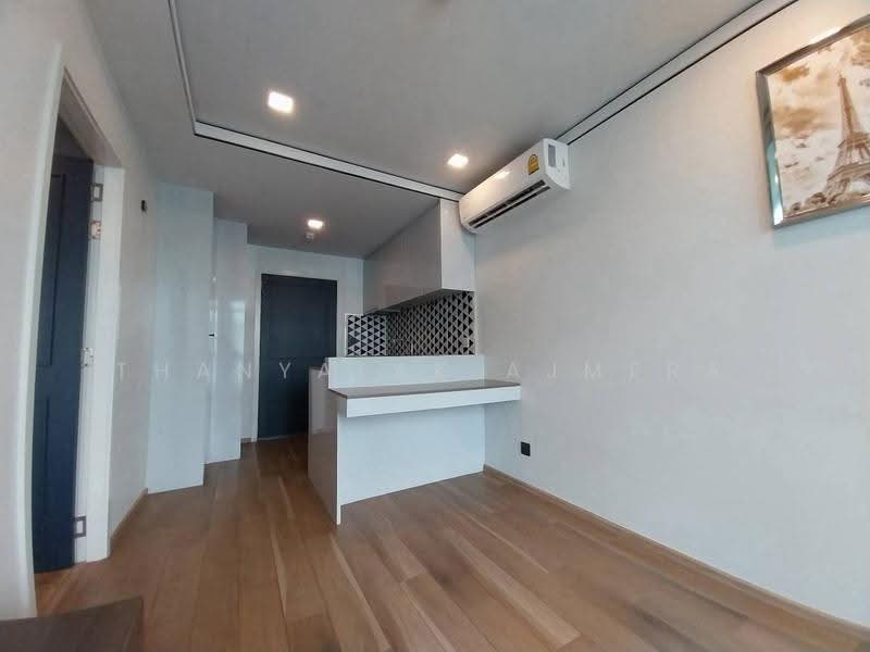 Maestro 01 Sathorn-Yenakat, Bangkok, 14 Yen Akat Road, Thung Maha Mek, Sathon, Bangkok, 1 Bedroom, 34 sqm, Condo For Sale, by Thanyalak Ajmera, 500569192 - DDproperty.com