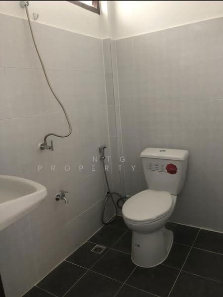 บ้านใกล้ รถไฟฟ้า สะพานควาย, Bangkok, Samsen Nai, Phaya Thai, Bangkok, 3 Bedrooms, 250 sqm, Single Detached House For Rent, by NTG Property House Co.,Ltd., 500569193 - DDproperty.com