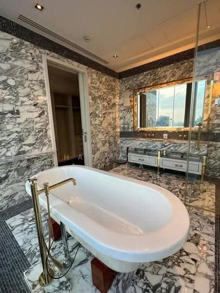 The Ritz-Carlton Residences, bangkok, 114 Narathiwat Ratchanakarin Road, Silom, Bang Rak, Bangkok, 3 Bedrooms, 211 sqm, Condo For Sale, by Thanyalak Ajmera, 500569241 - DDproperty.com