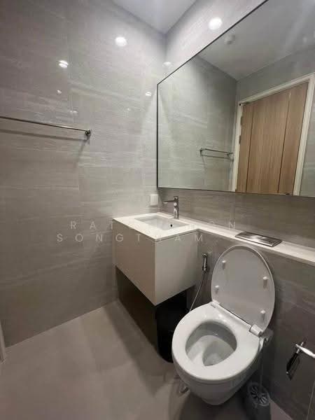 Anil Sathorn 12, Bangkok, 122 N Sathon Rd, Thung Maha Mek, Sathon, Bangkok, 1 Bedroom, 47 sqm, Condo For Rent, by Ratchanon Songthammakul, 500569247 - DDproperty.com