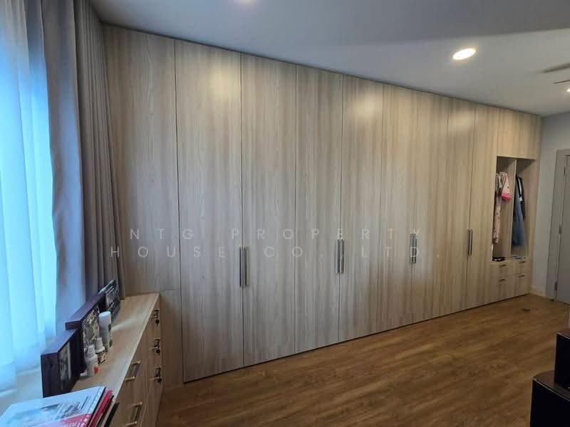 Centro Ramindra-Chatuchot, Bangkok, 4 Kanchanaphisek Road, O-Ngoen, Sai Mai, Bangkok, 4 Bedrooms, 330 sqm, Single Detached House For Sale, by NTG Property House Co.,Ltd., 500569281 - DDproperty.com