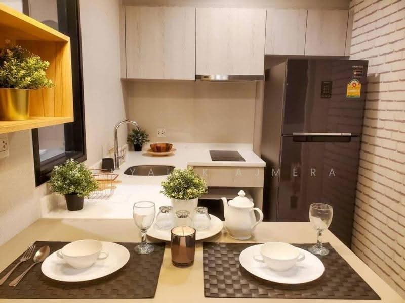 Life Asoke, Bangkok, Asoke-Dindang Road, Bang Kapi, Huai Khwang, Bangkok, 1 Bedroom, 37 sqm, Condo For Rent, by Thanyalak Ajmera, 500569300 - DDproperty.com