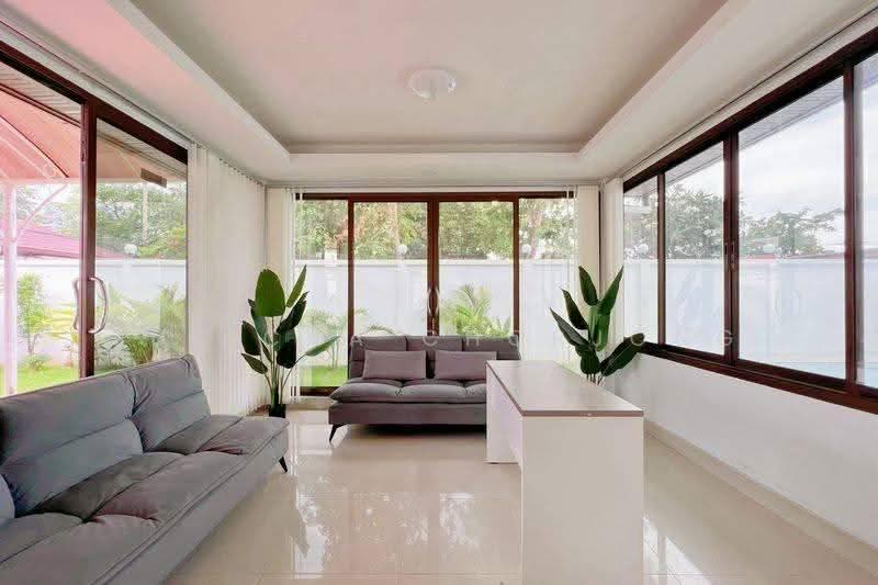 Royal View Village : รอยัลวิว วิลเลจ, ชลบุรี, ซอย หมู่บ้านรอยัลวิววิลเลจ, หนองปรือ, บางละมุง, ชลบุรี, 220 ตร.ม., บ้านเดี่ยว ขาย, โดย Supicha Chorjong, 500569441 - DDproperty.com