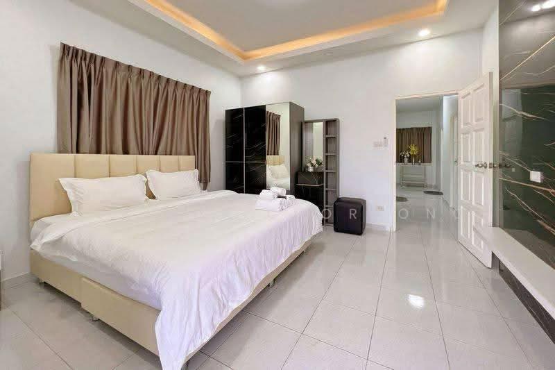 Royal View Village, Chon Buri (Pattaya), Soi Royal View Village, Nong Pru, Bang Lamung (Pattaya), Chon Buri (Pattaya), 4 Bedrooms, 220 sqm, Single Detached House For Sale, by Supicha Chorjong, 500569441 - DDproperty.com