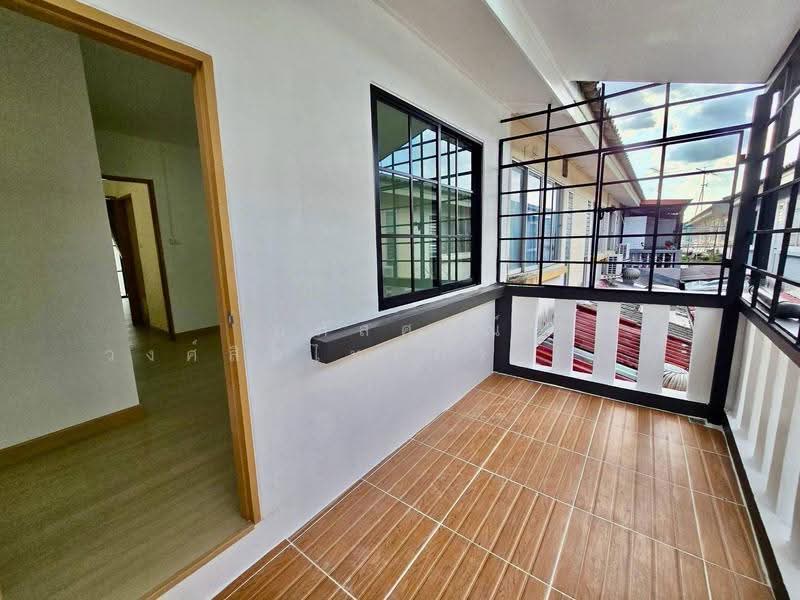 Poonsinh Thani 3, Bangkok, Rat Phatthana Road, Khlong Song Ton Nun, Lat Krabang, Bangkok, 2 Bedrooms, 80 sqm, Townhouse For Sale, by นภัสศรณ์ วงศ์สินไทยกร (นันท์), 500569481 - DDproperty.com