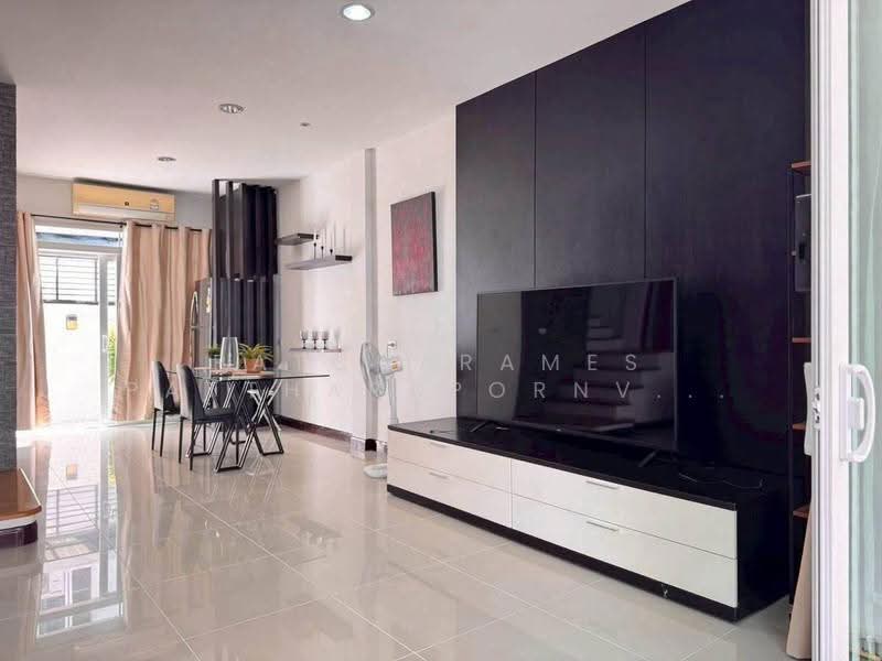 Baan Klang Muang Urbanion Rama 9-Ladprao, Bangkok, Soi Ladprao 84, Ladprao Road, Wang Thonglang, Bangkok, 3 Bedrooms, 160 sqm, Townhouse For Rent, by Patcharames Pattharapornviboon, 500569500 - DDproperty.com