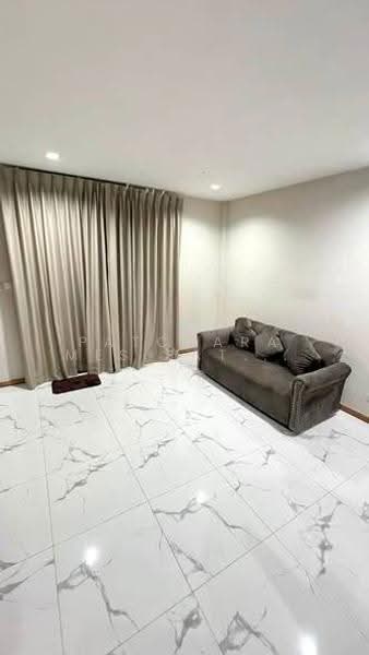 Siri House Ratchada 18, Bangkok, Soi Lat Phrao 80, Intersection 11, Wang Thonglang, Bangkok, 4 Bedrooms, 180 sqm, Townhouse For Rent, by Patcharames Pattharapornviboon, 500569568 - DDproperty.com