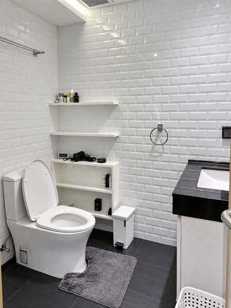 Royal Castle Sukhumvit, Bangkok, 30 Soi Sukhumvit 39, Khlongtoei Nua, Watthana, Bangkok, 3 Bedrooms, 191 sqm, Condo For Sale, by Bussara Sri-At, 500569593 - DDproperty.com