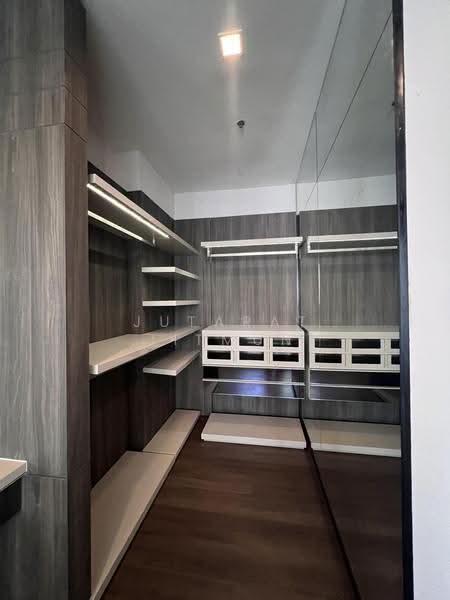 Ivy Ampio, bangkok, 48 Ratchadaphisek Road, Huai Khwang, Bangkok, 2 Bedrooms, 136 sqm, Condo For Sale, by Jutarat Jitmun, 500569654 - DDproperty.com