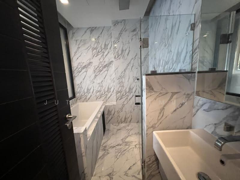 Ivy Ampio, Bangkok, 48 Ratchadaphisek Road, Huai Khwang, Bangkok, 2 Bedrooms, 136 sqm, Condo For Rent, by Jutarat Jitmun, 500569670 - DDproperty.com