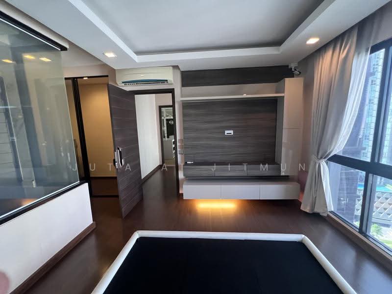 Ivy Ampio, Bangkok, 48 Ratchadaphisek Road, Huai Khwang, Bangkok, 2 Bedrooms, 136 sqm, Condo For Rent, by Jutarat Jitmun, 500569670 - DDproperty.com