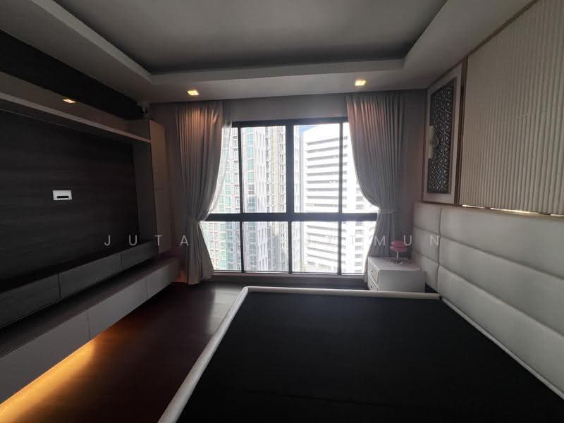 Ivy Ampio, Bangkok, 48 Ratchadaphisek Road, Huai Khwang, Bangkok, 2 Bedrooms, 136 sqm, Condo For Rent, by Jutarat Jitmun, 500569670 - DDproperty.com