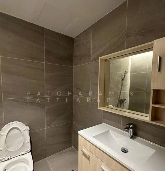 Baan Suanpetch, Bangkok, 18 Soi Sukhumvit 39, Khlong Tan Nua, Watthana, Bangkok, 2 Bedrooms, 129 sqm, Condo For Rent, by Patcharames Pattharapornviboon, 500569686 - DDproperty.com