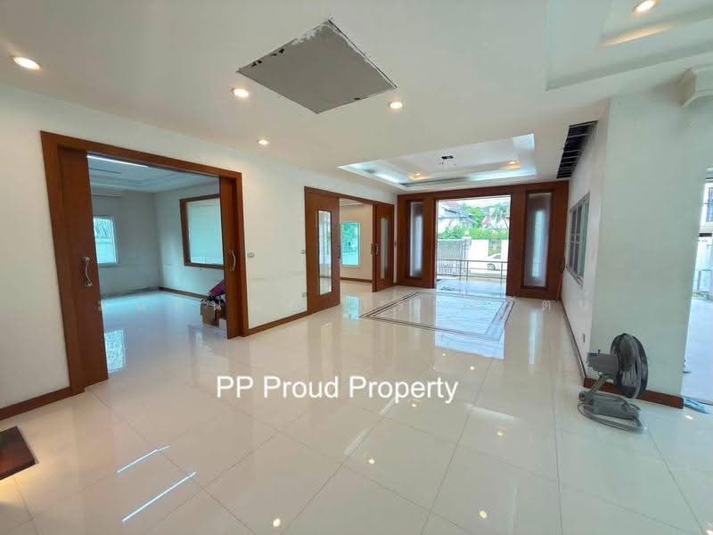 Sammakon Ramkhamhaeng, Bangkok, Ramkhamhaeng Road, Saphan Sung, Bangkok, 4 Bedrooms, 420 sqm, Single Detached House For Sale, by มนัสนันท์ สิริรุจิรัตน์, 500569740 - DDproperty.com