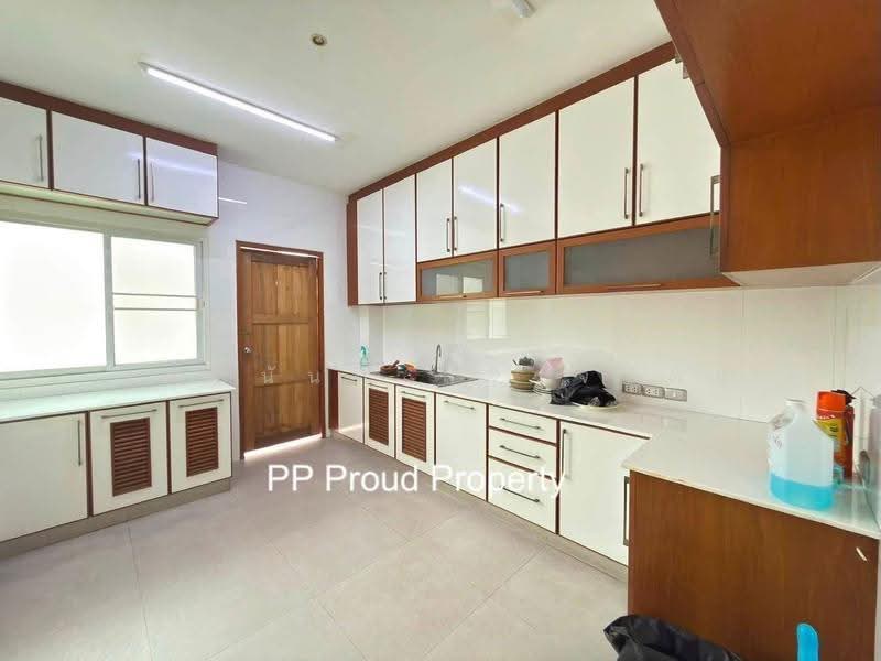 Sammakon Ramkhamhaeng, Bangkok, Ramkhamhaeng Road, Saphan Sung, Bangkok, 4 Bedrooms, 420 sqm, Single Detached House For Sale, by มนัสนันท์ สิริรุจิรัตน์, 500569740 - DDproperty.com