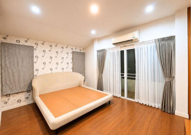 โดมทองวิลเลจ, Pathum Thani, Bang Phun, Muang Pathum Thani, Pathum Thani, 7 Bedrooms, 360 sqm, Single Detached House For Sale, by ภัทรพล ศรีกัลยาณบุตร, 500569753 - DDproperty.com