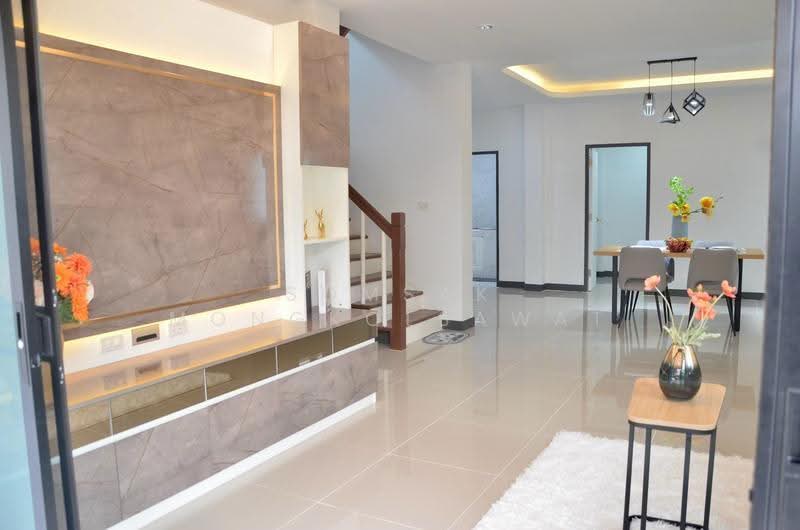 ่บุรีรมย์ คลองสามวา, Bangkok, Sai Kong Din, Khlong Sam Wa, Bangkok, 4 Bedrooms, 200 sqm, Semi-Detached House (Twin House) For Sale, by Somsak Mongkolsawat, 500569772 - DDproperty.com