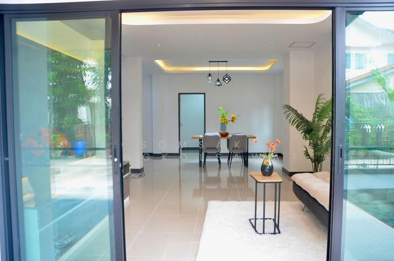 ่บุรีรมย์ คลองสามวา, กรุงเทพ, ทรายกองดิน, คลองสามวา, กรุงเทพ, 200 ตร.ม., บ้านแฝด ขาย, โดย Somsak Mongkolsawat, 500569772 - DDproperty.com