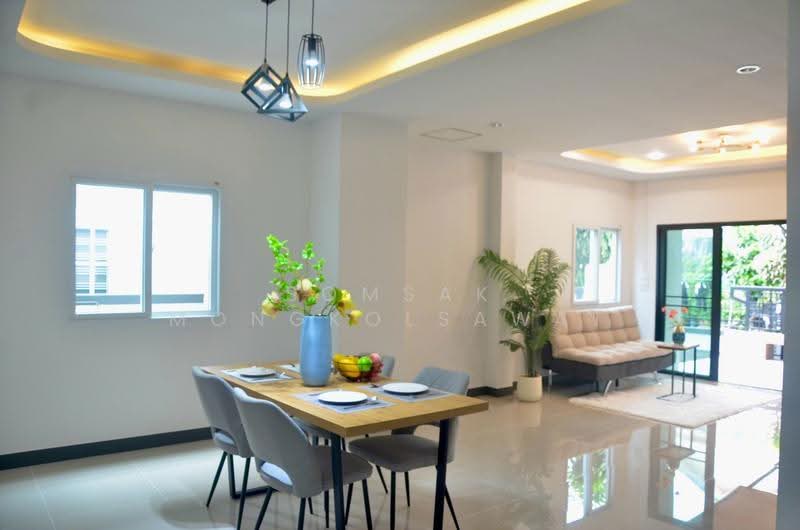 ่บุรีรมย์ คลองสามวา, Bangkok, Sai Kong Din, Khlong Sam Wa, Bangkok, 4 Bedrooms, 200 sqm, Semi-Detached House (Twin House) For Sale, by Somsak Mongkolsawat, 500569772 - DDproperty.com