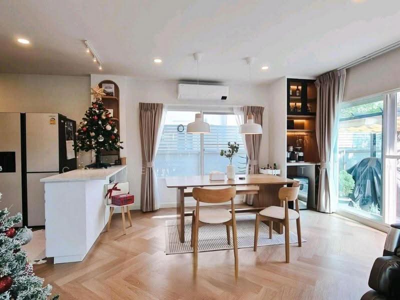 Centro Phahol-Vibhavadi 2, Pathum Thani, Klong 1 Khlong Luang, Khlong Nung, Khlong Luang, Pathum Thani, 4 Bedrooms, 225 sqm, Single Detached House For Rent, by Connex Property, 500569780 - DDproperty.com