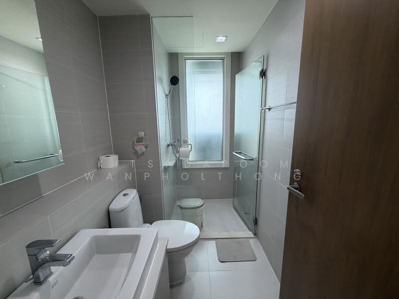 Siri At Sukhumvit, Bangkok, 902 Sukhumvit Road, Phra Kanong, Khlong Toei, Bangkok, 3 Bedrooms, 105 sqm, Condo For Rent, by Kitsadapoom Wanpholthong, 500569801 - DDproperty.com