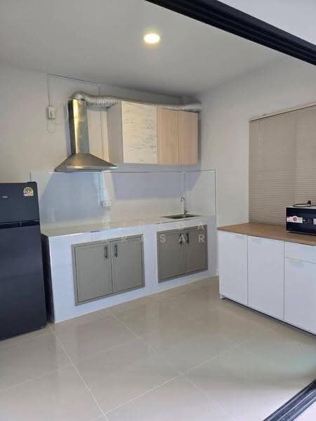 Grandverona Ramkhamhaeng-Romklao, Bangkok, Min Buri, Min Buri, Bangkok, 3 Bedrooms, 185 sqm, Townhouse For Rent, by Airada Parasarn, 500569819 - DDproperty.com