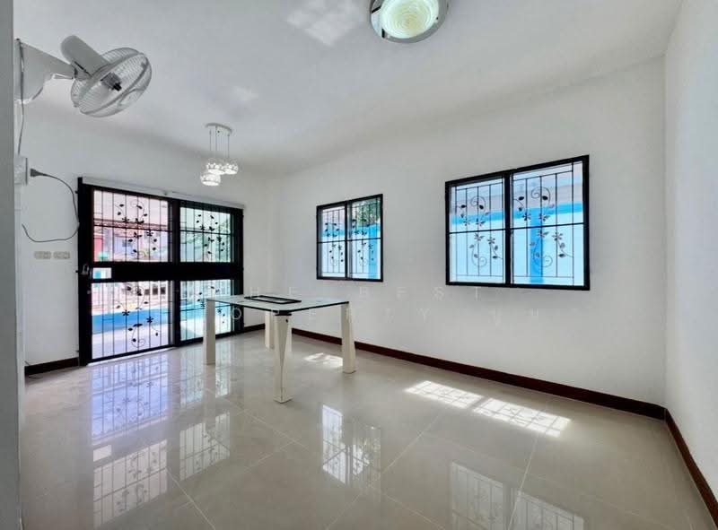 Pruksa Ville 9 Srinakarin-Theparak, Samut Prakan, Soi Khachonwit, Thepharak Road, Phreak Sa Mai, Muang Samut Prakarn, Samut Prakan, 4 Bedrooms, 100 sqm, Townhouse For Sale, by The Best Property บูม, 500569924 - DDproperty.com
